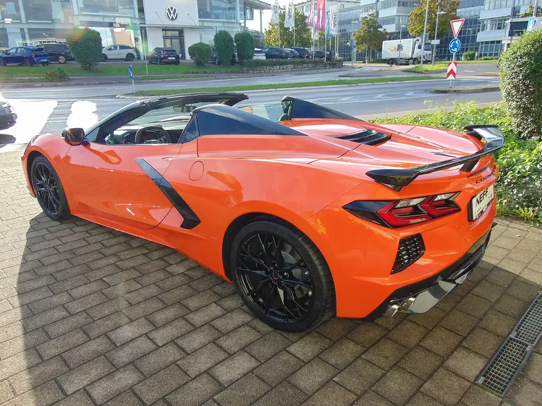 Corvette C8 - Thumbnail 2