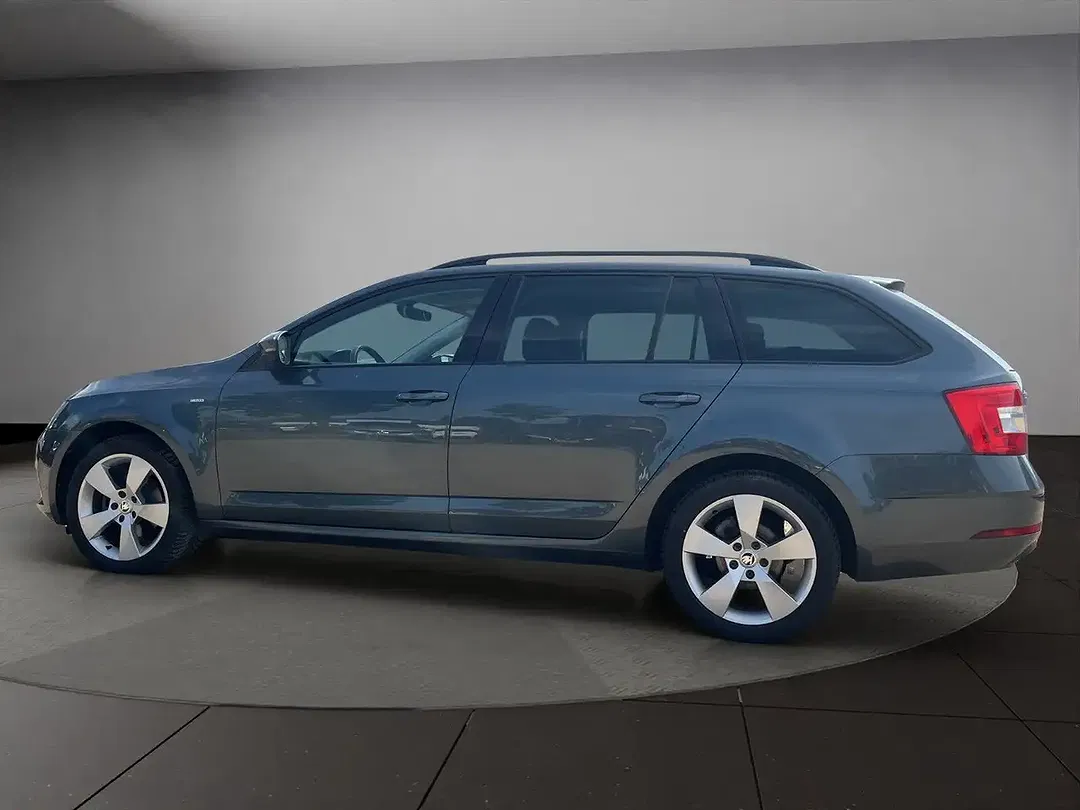 Skoda Octavia - Thumbnail 2