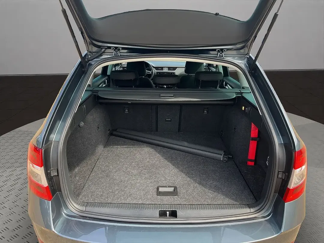Skoda Octavia - Thumbnail 9