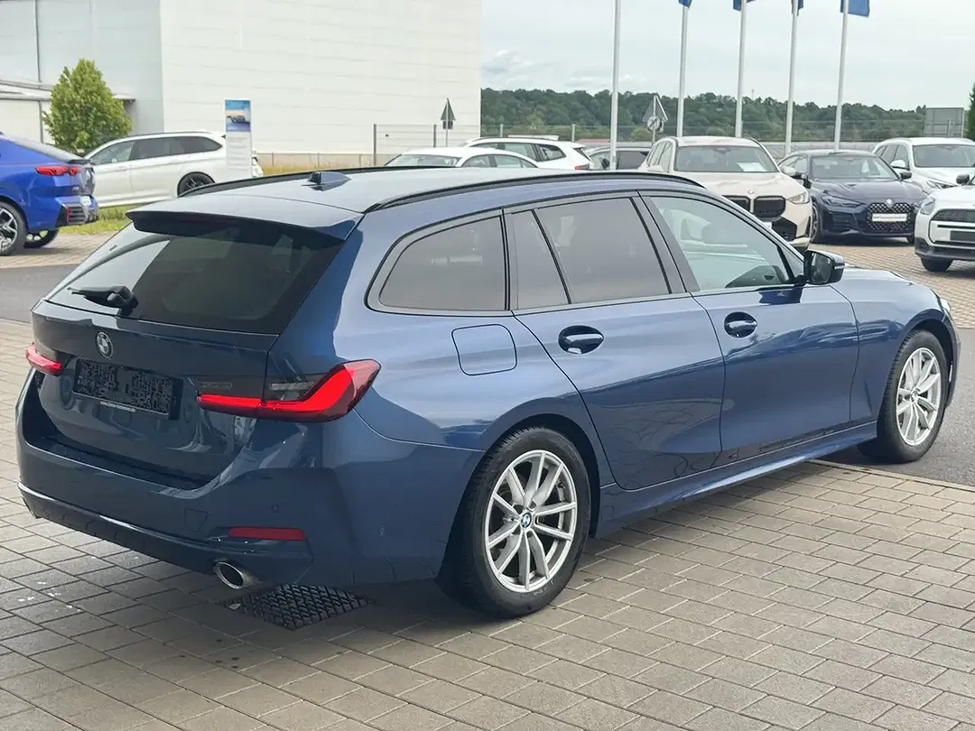 BMW 318 - Thumbnail 8