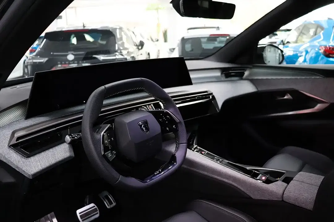 Peugeot 5008 - Thumbnail 12