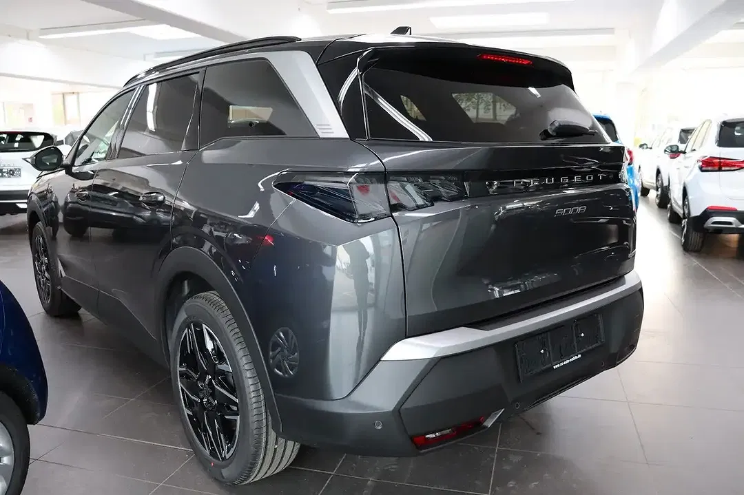 Peugeot 5008 - Thumbnail 6