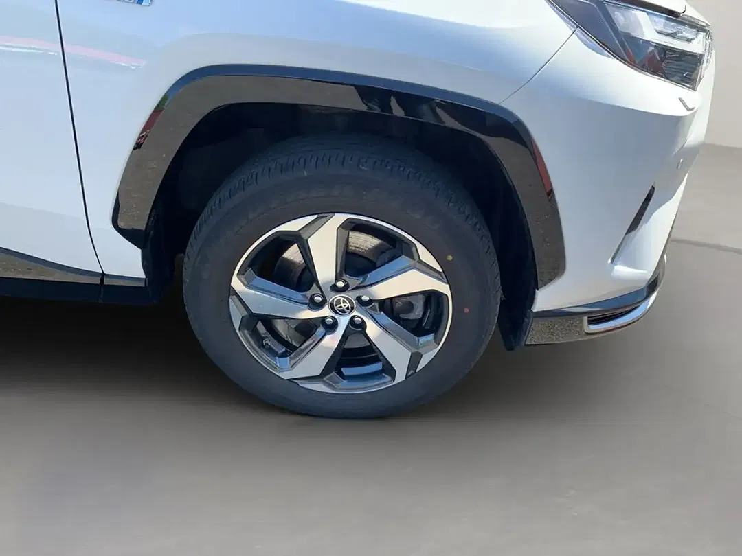 Toyota RAV 4 - Thumbnail 7
