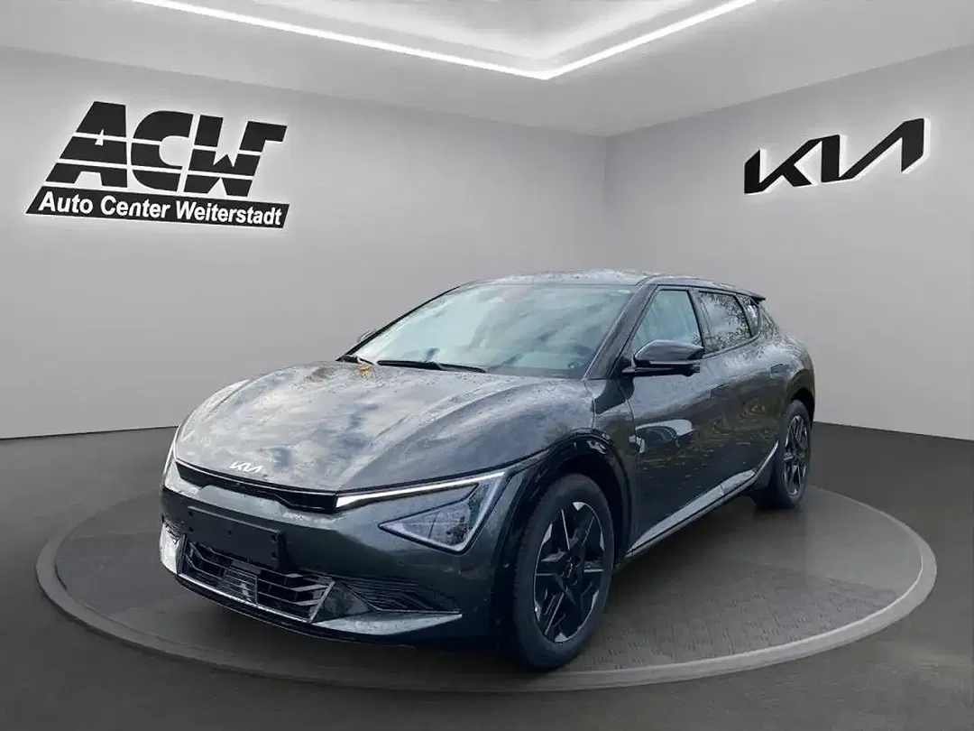 Kia EV6 - Thumbnail 1