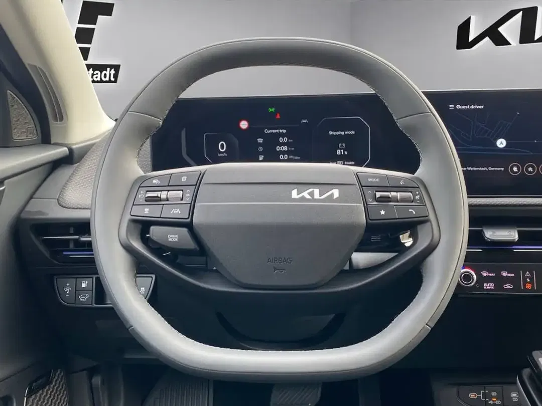 Kia EV6 - Thumbnail 10
