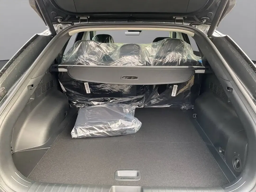 Kia EV6 - Thumbnail 7