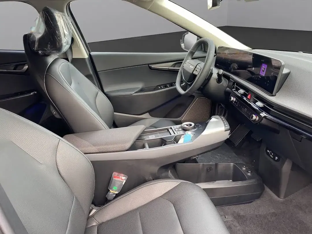 Kia EV6 - Thumbnail 8