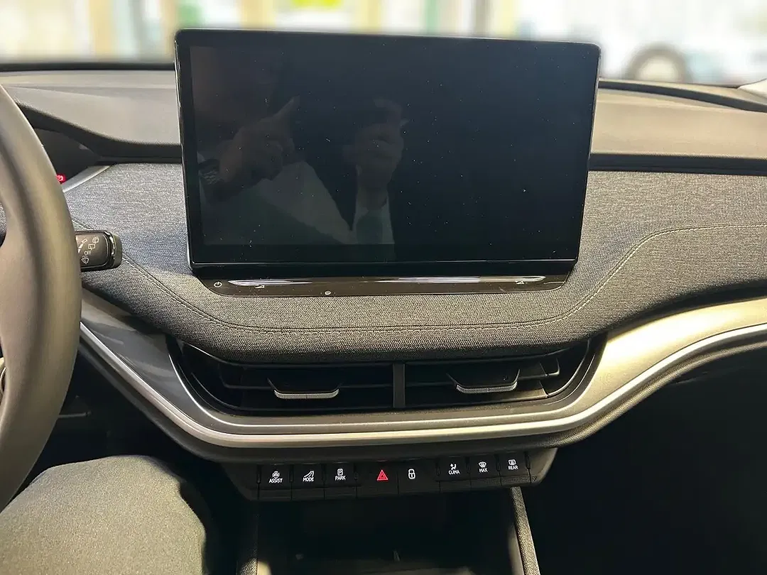 Skoda Elroq - Thumbnail 9