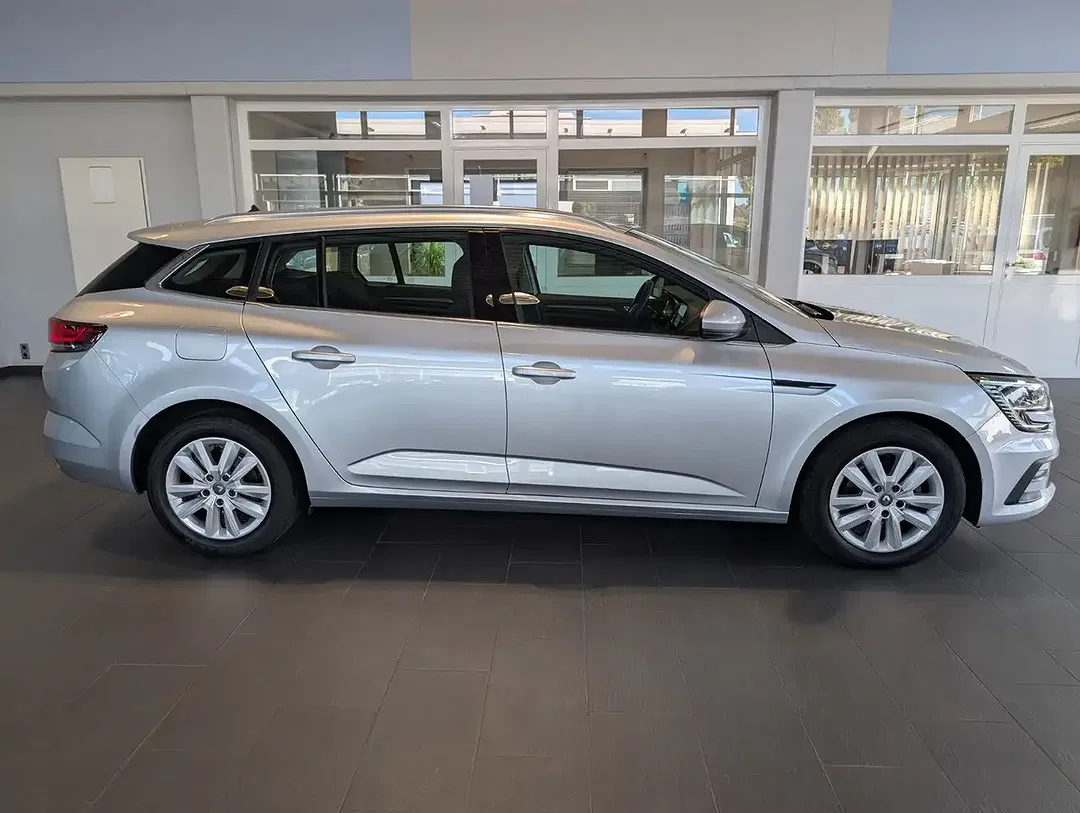 Renault Megane - Thumbnail 2