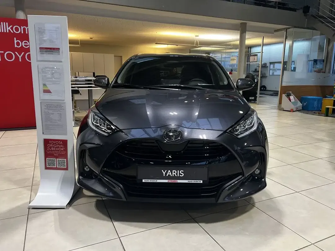 Toyota Yaris - Thumbnail 1