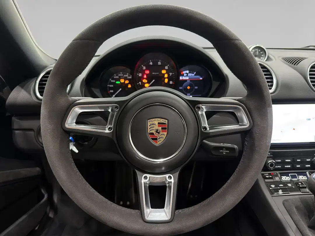 Porsche 718 Spyder - Thumbnail 13