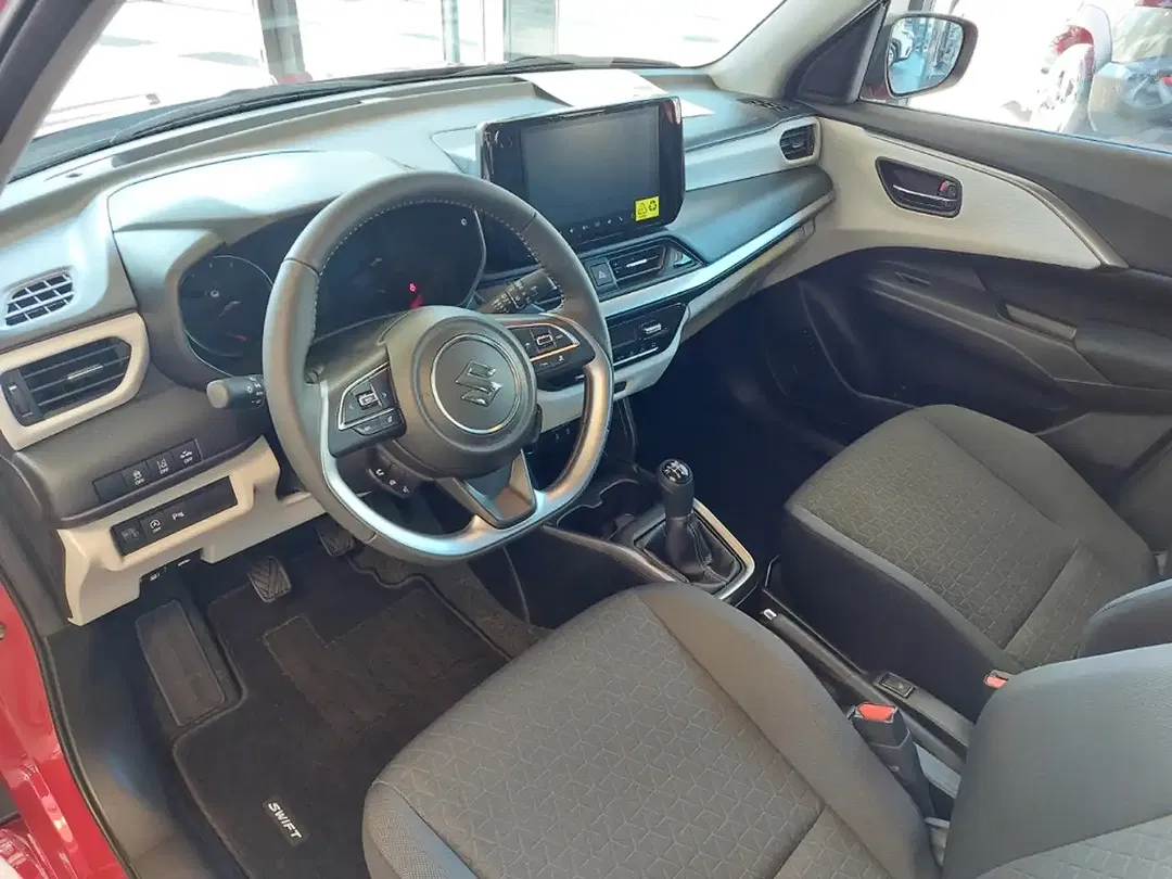 Suzuki Swift - Thumbnail 12