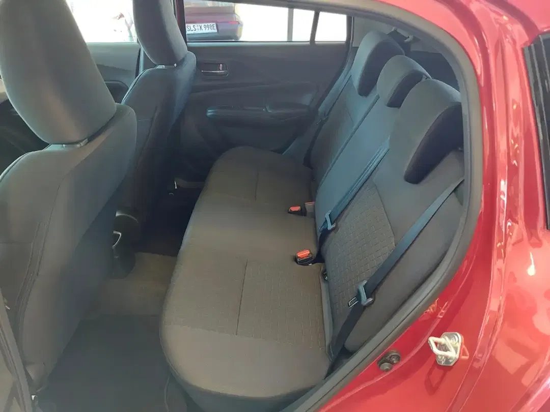 Suzuki Swift - Thumbnail 13