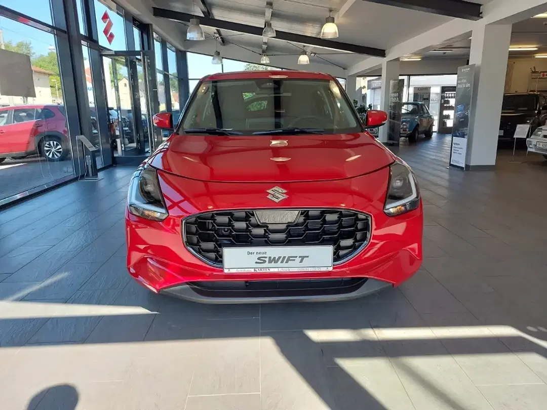 Suzuki Swift - Thumbnail 3