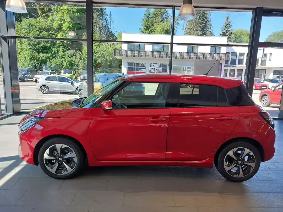 Suzuki Swift - Thumbnail 5