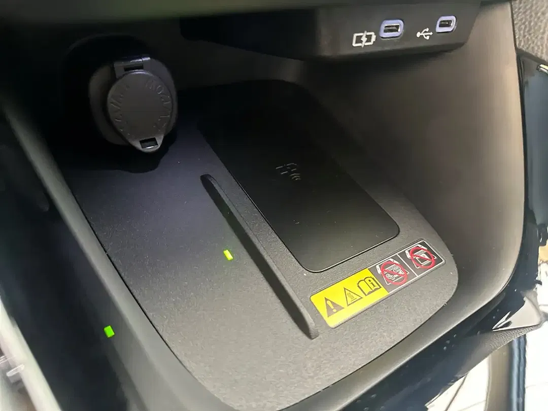 Toyota Yaris - Thumbnail 14