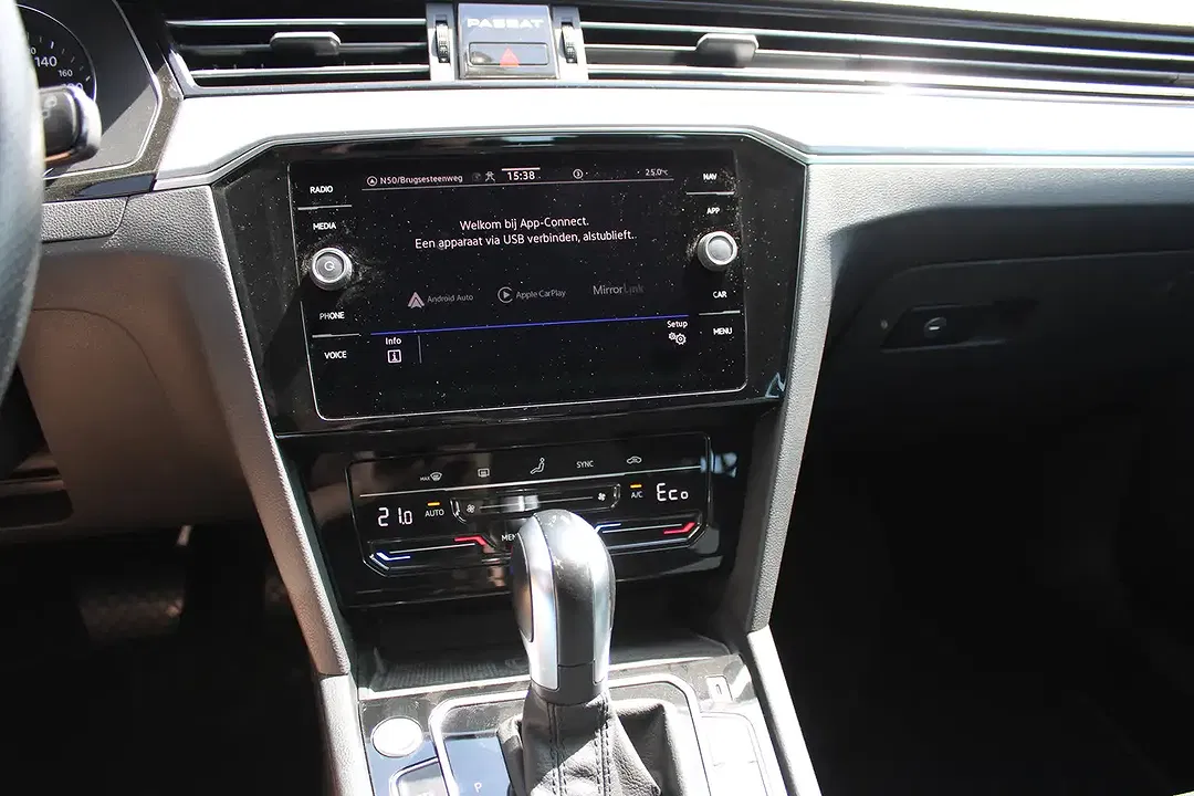 Volkswagen Passat Variant - Thumbnail 11
