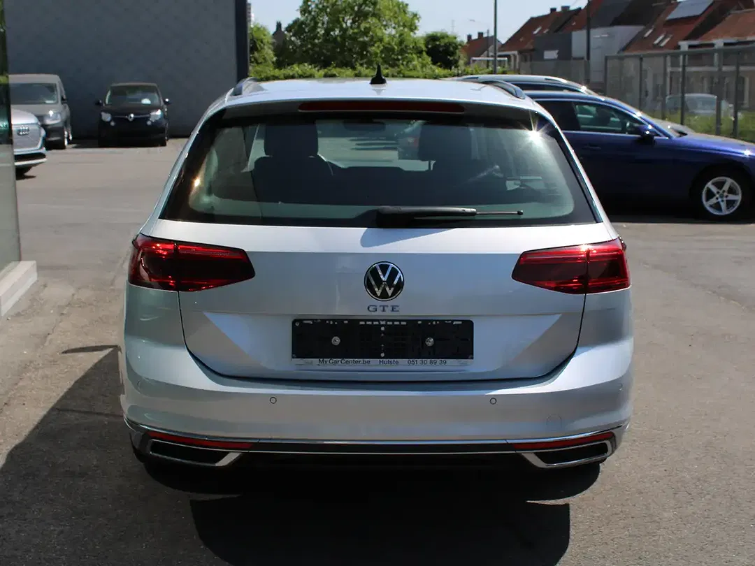 Volkswagen Passat Variant - Thumbnail 4