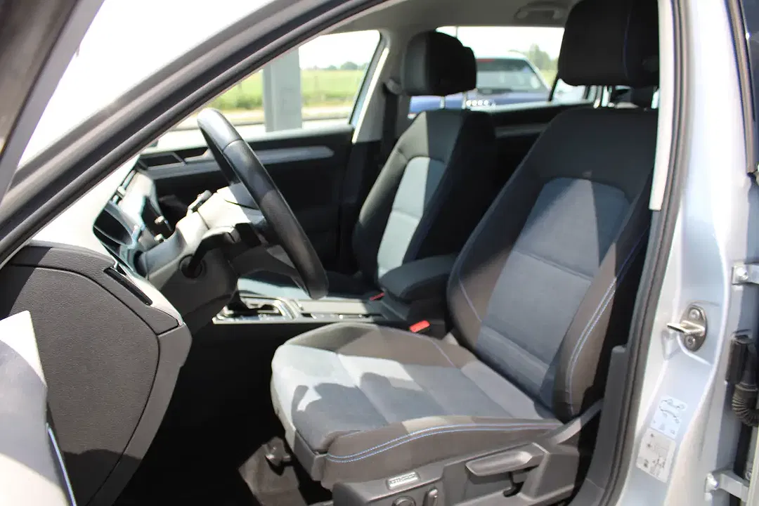 Volkswagen Passat Variant - Thumbnail 6