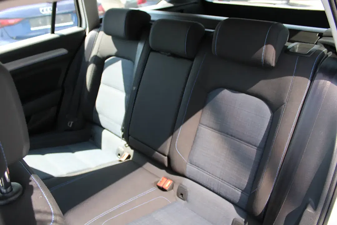 Volkswagen Passat Variant - Thumbnail 7