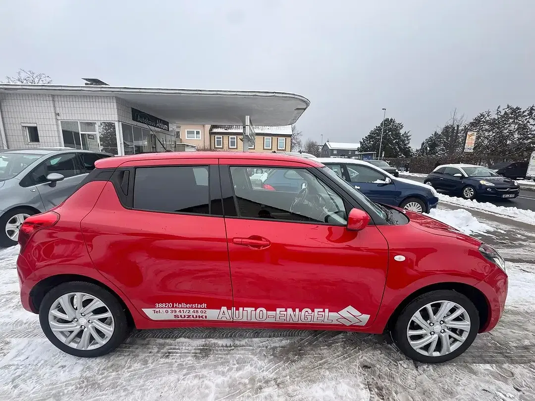 Suzuki Swift - Thumbnail 5