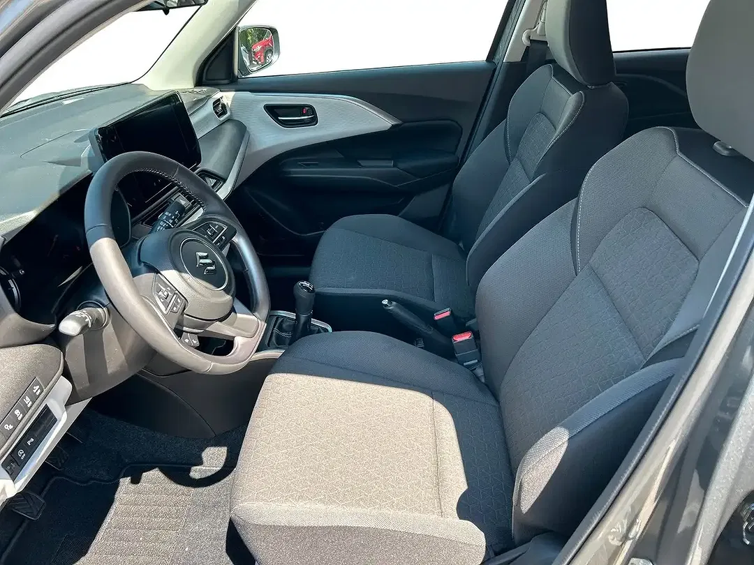 Suzuki Swift - Thumbnail 9