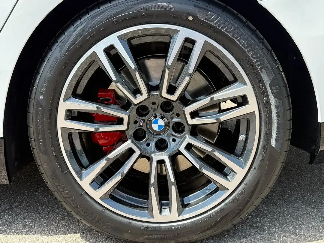 BMW 520 - Thumbnail 9