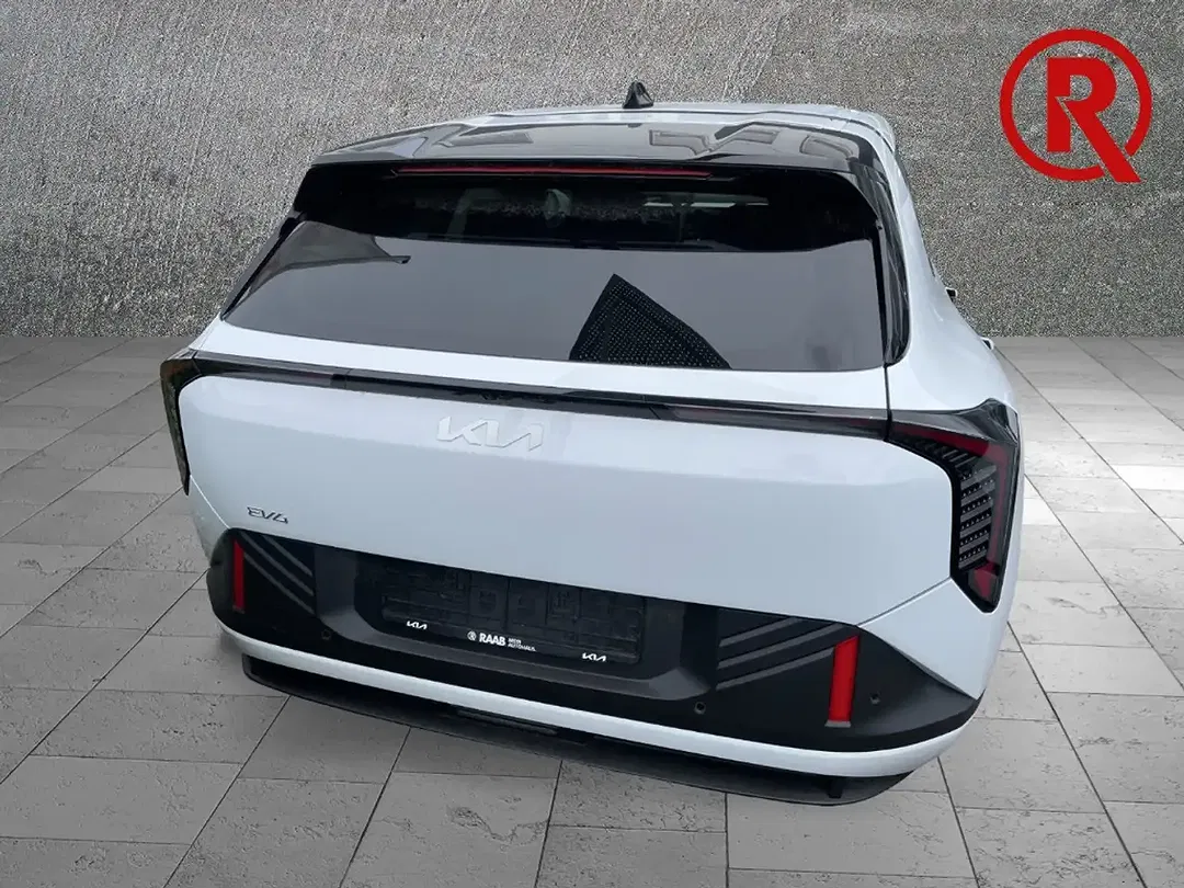 Kia EV4 - Thumbnail 5