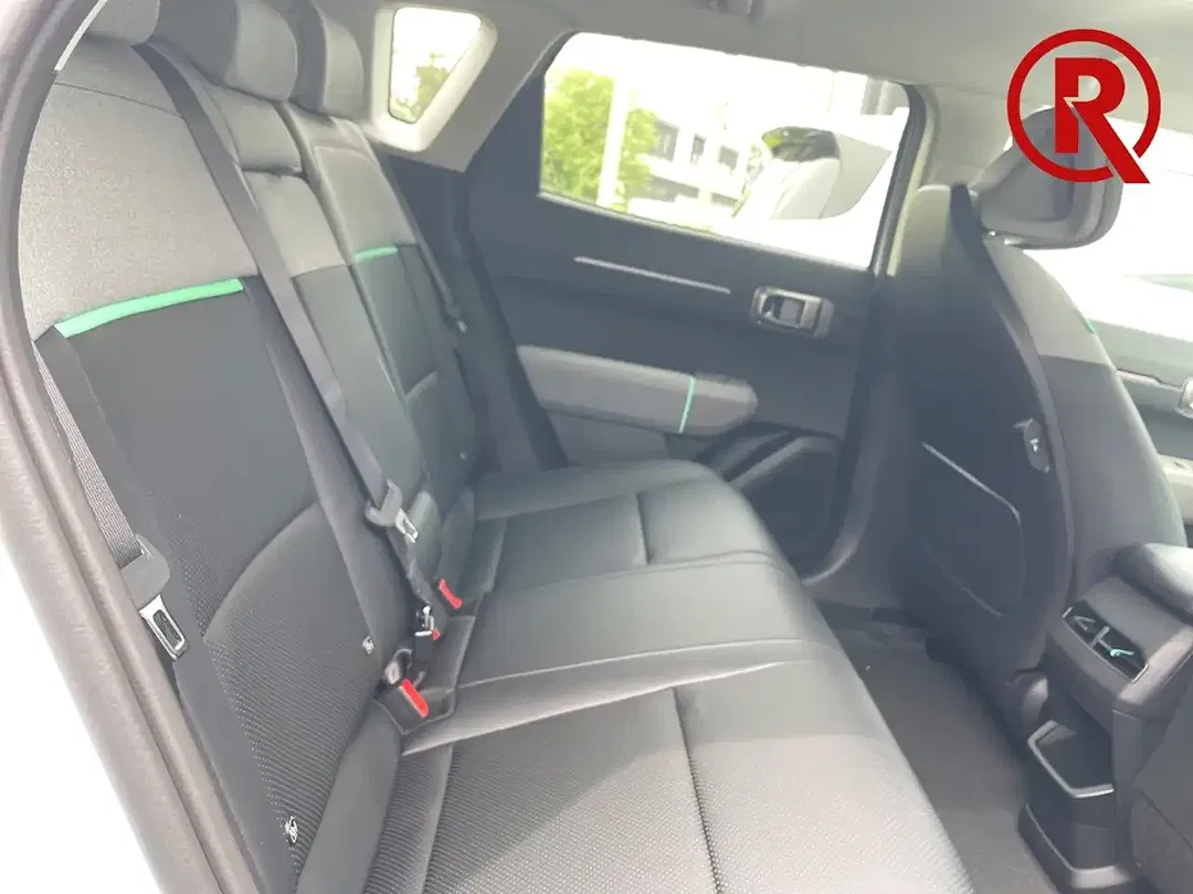 Kia EV4 - Thumbnail 9