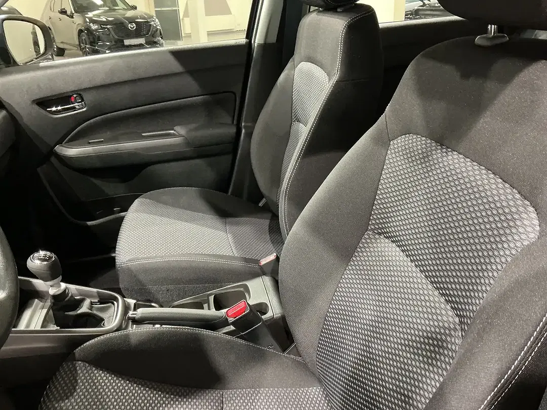 Suzuki Vitara - Thumbnail 13