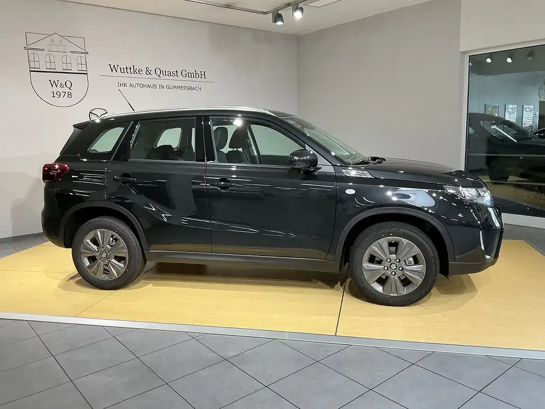 Suzuki Vitara - Thumbnail 4