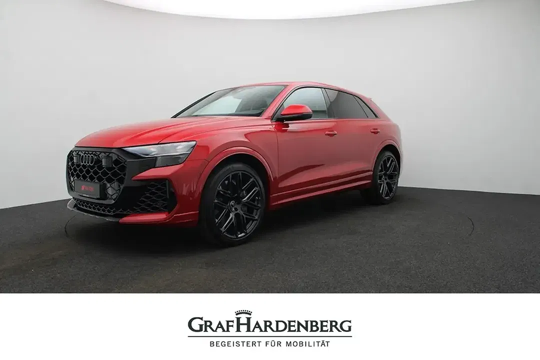 Audi RS Q8 - Thumbnail 1