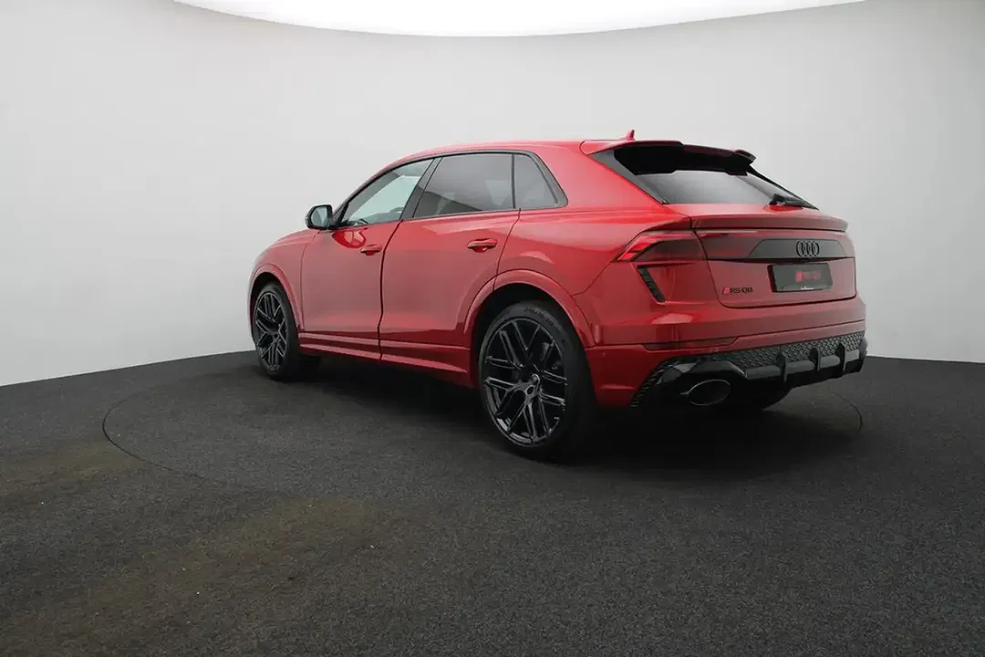 Audi RS Q8 - Thumbnail 3