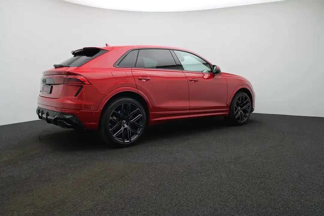 Audi RS Q8 - Thumbnail 5