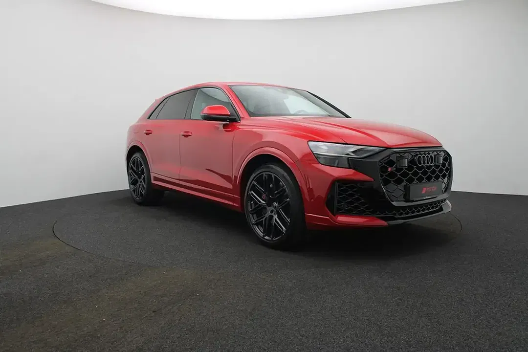 Audi RS Q8 - Thumbnail 6