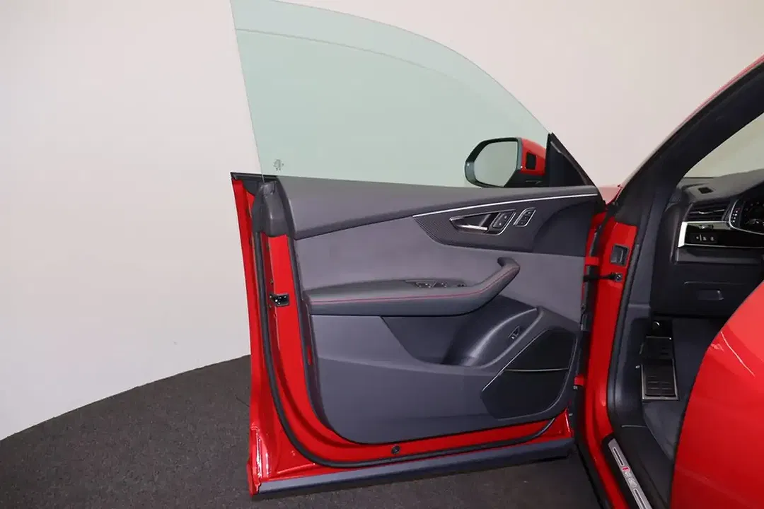 Audi RS Q8 - Thumbnail 7