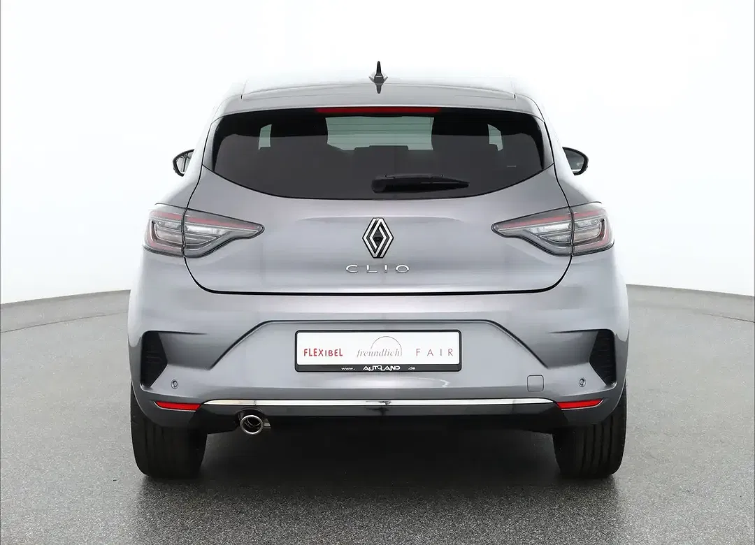 Renault Clio - Thumbnail 3