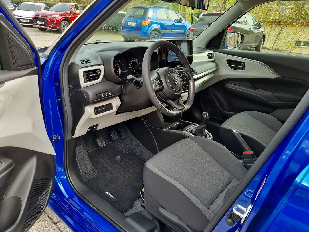 Suzuki Swift - Thumbnail 13