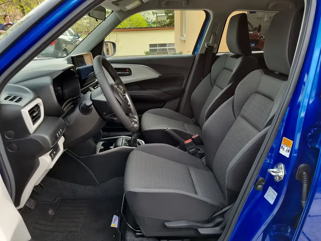 Suzuki Swift - Thumbnail 14