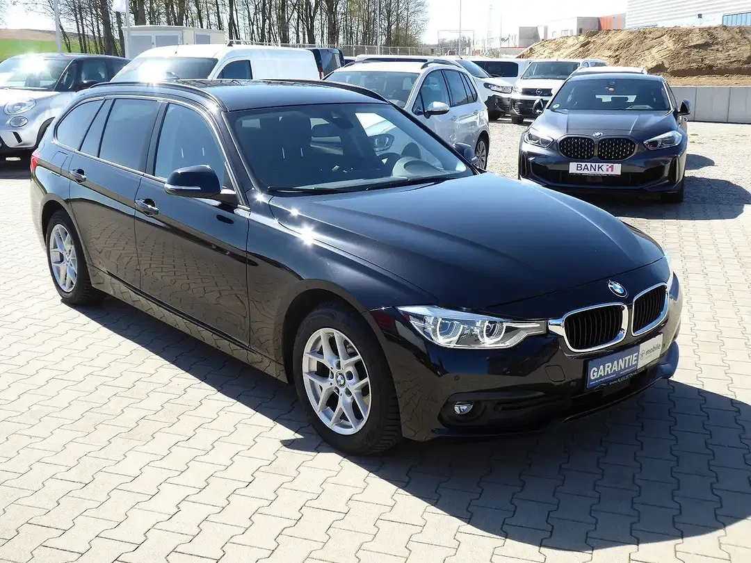 BMW 320 - Thumbnail 8