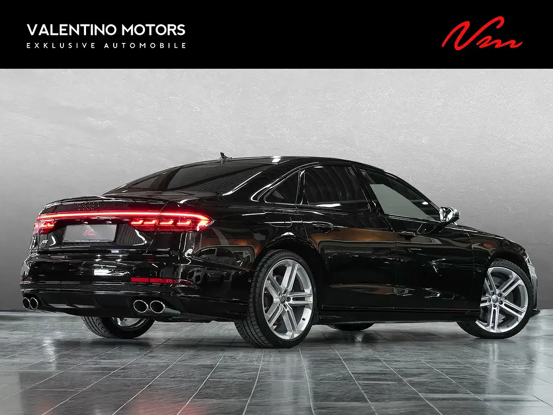 Audi S8 - Thumbnail 3
