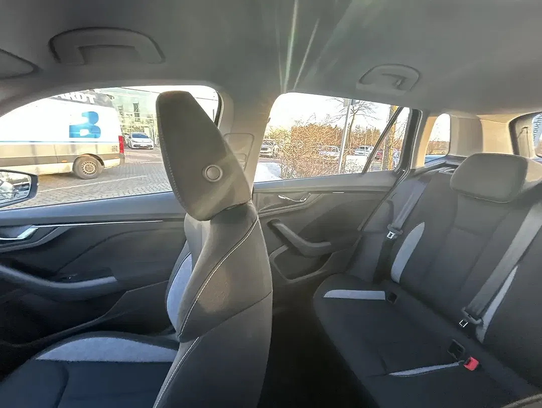 Skoda Kamiq - Thumbnail 8