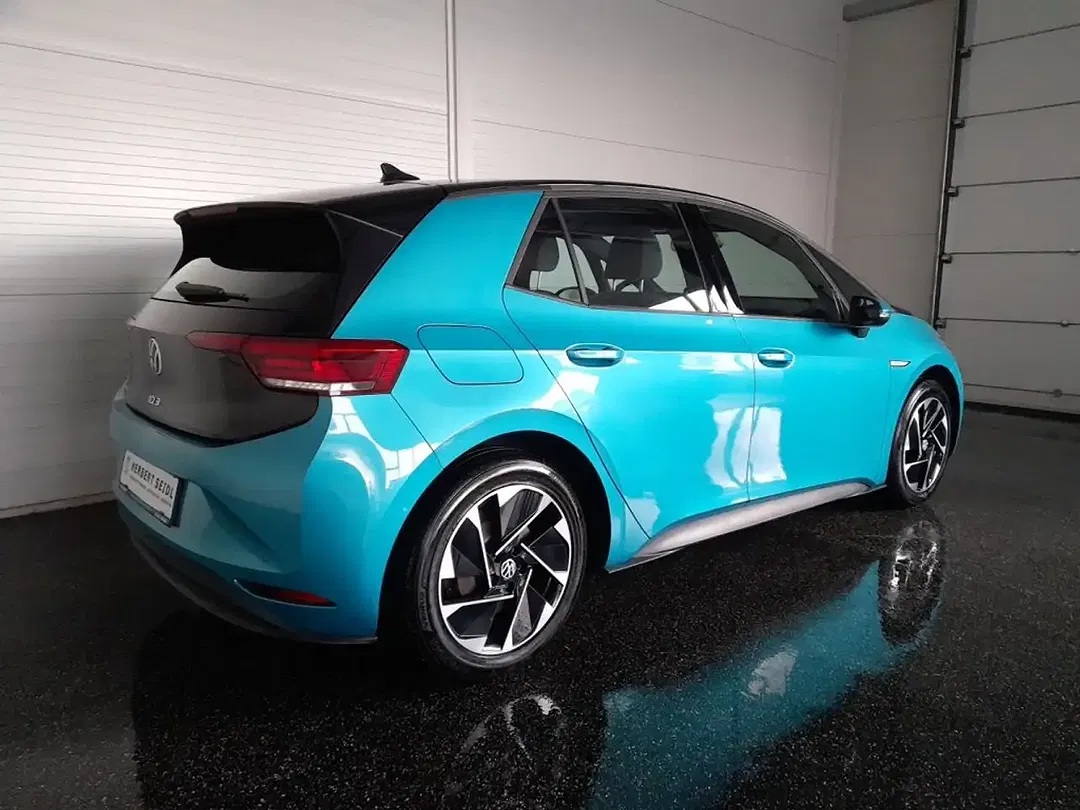 Volkswagen ID.3 - Thumbnail 2