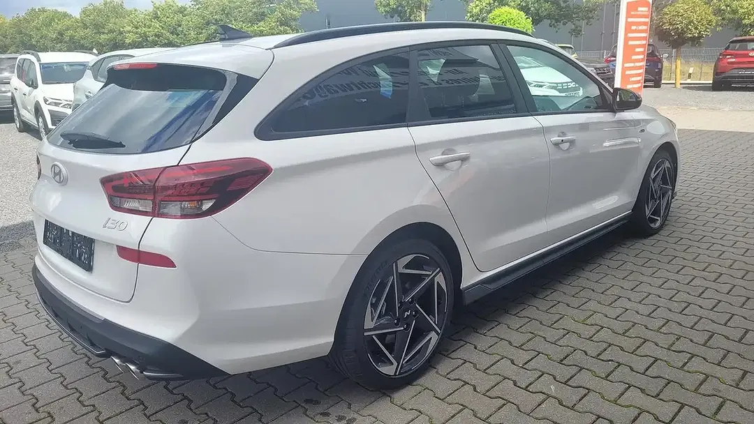 Hyundai i30 - Thumbnail 4