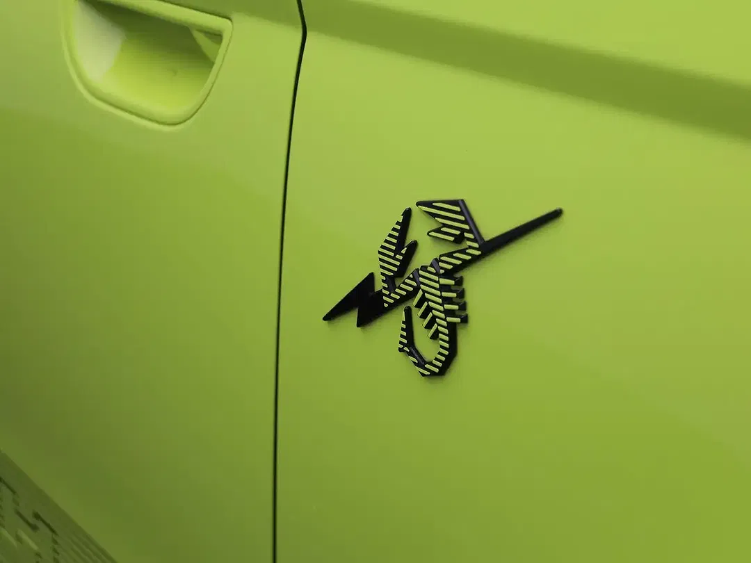 Abarth 500e - Thumbnail 11