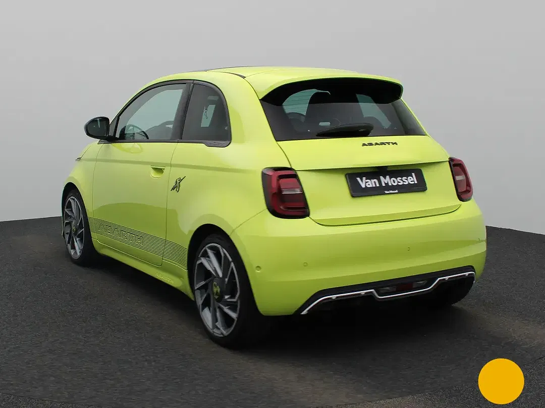 Abarth 500e - Thumbnail 2