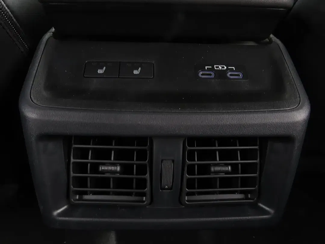Subaru Solterra - Thumbnail 13