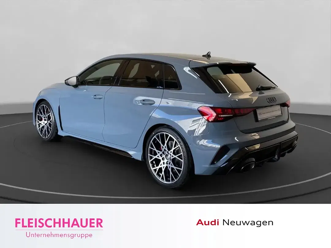 Audi RS3 - Thumbnail 5