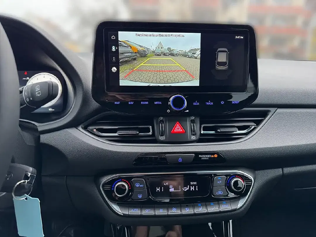 Hyundai i30 - Thumbnail 9