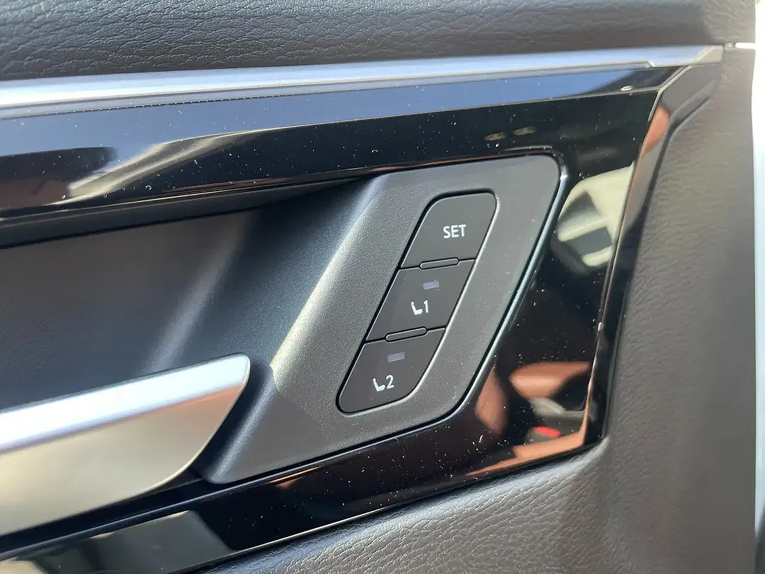Mitsubishi Outlander - Thumbnail 13